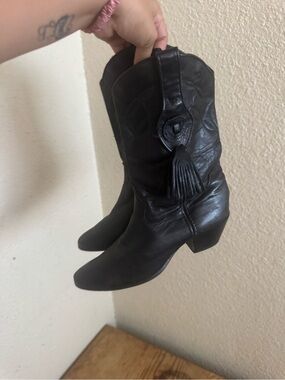 Women's Black Leather Tassel Western Boots